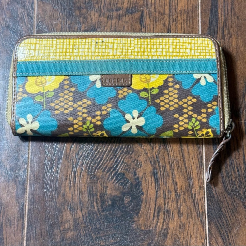 Fossil Vintage Key-Per Zip Around Wallet Coated Canvas Brown Leather Blue Yellow